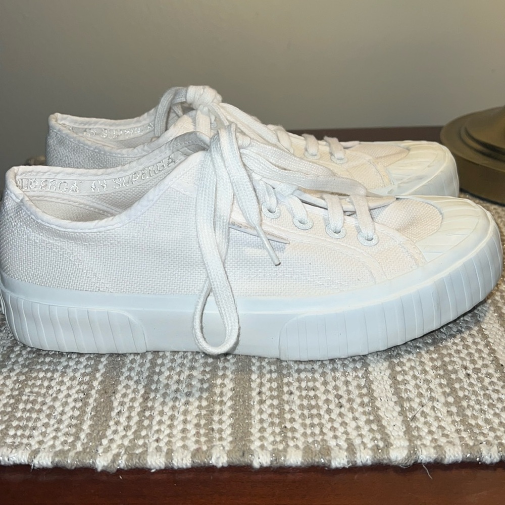 Superga Women’s White Canvas Sneakers Size 8